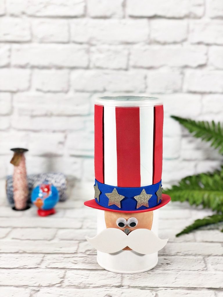 Uncle Sam Upcycled Chip Can Craft by Creatively Beth #creativelybeth #unclesam #kidscraft #patriotic #julyfourthcrafts